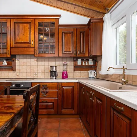 Nicolas House Holiday home