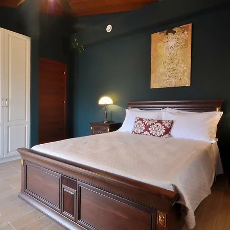 Nicolas House * Gouvia