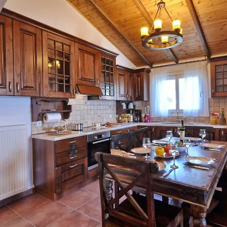 Nicolas House בית נופש